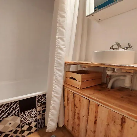 Apartment Au Centre De - Balcon Expose Sud, Parking Et Animaux Acceptes - Fr-1-624-110